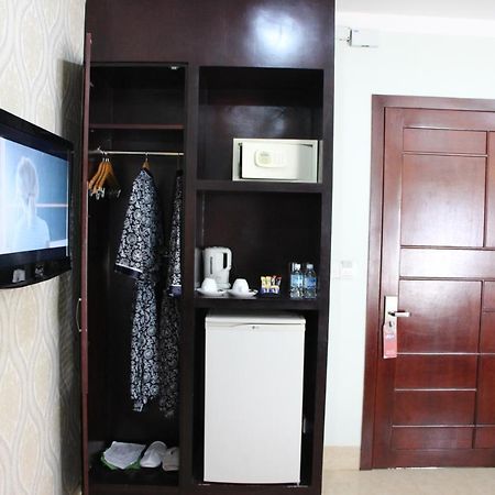 Sen Han Hotel Phnom Penh Exterior photo