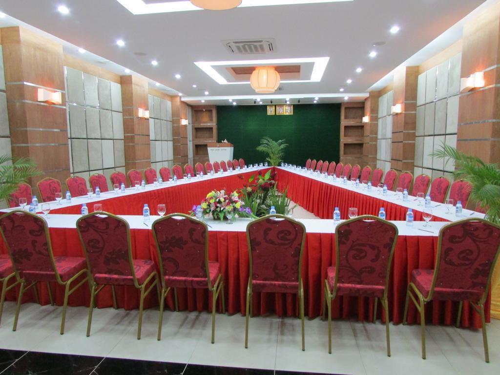 Sen Han Hotel Phnom Penh Exterior photo