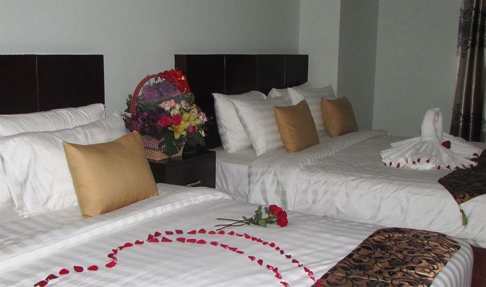 Sen Han Hotel Phnom Penh Exterior photo