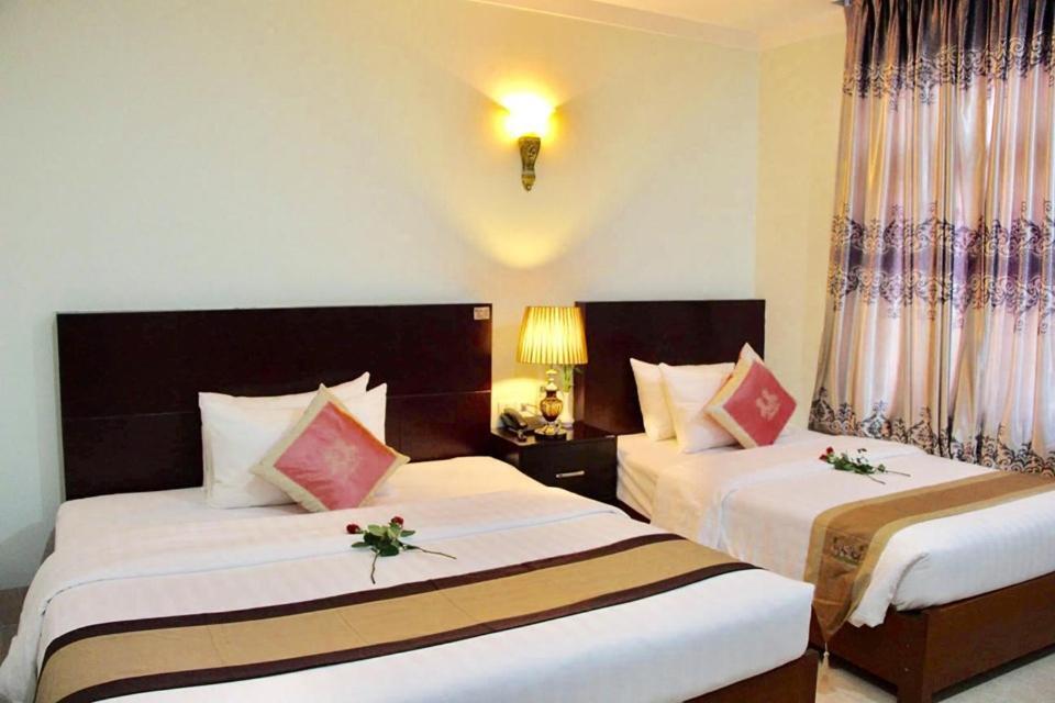 Sen Han Hotel Phnom Penh Exterior photo